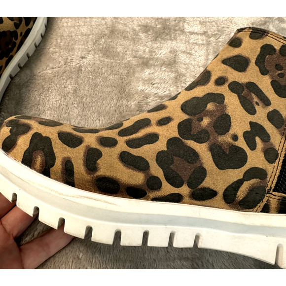 Blondo Flora Waterproof Leopard Print Sneaker Chelsea Boots Womens Size 8.5 - Picture 10 of 10